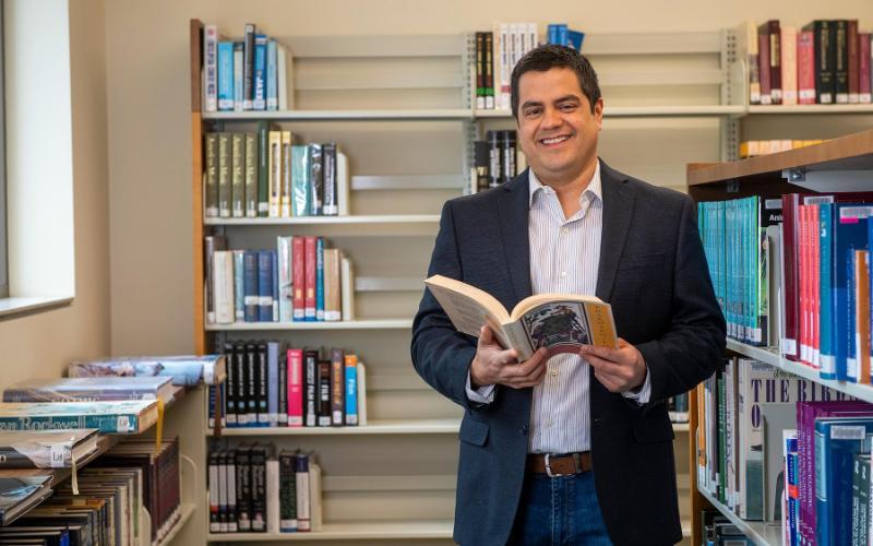 ECC Professor of History and Political Science Antonio Ramirez