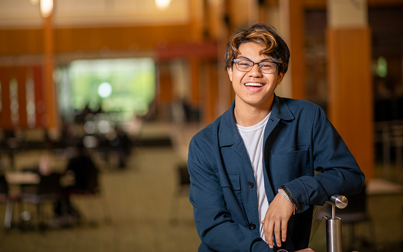 Elgin Community College Spring 2024 Graduate Julian Juarez