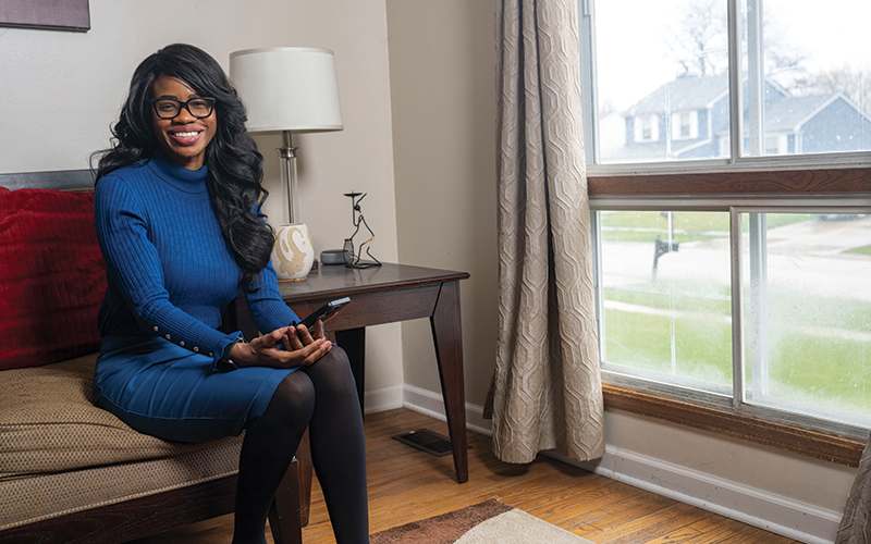 ECC alum Lisa Marshall in her family home