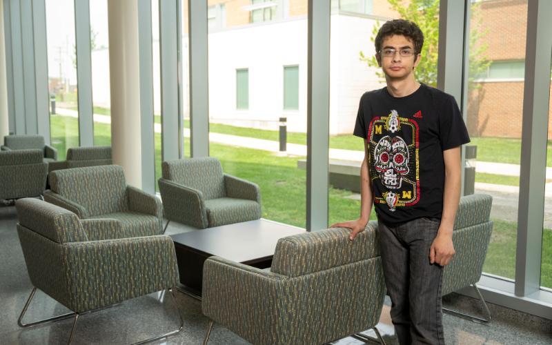 Eduardo Chaidez, Spring 2022 ECC Graduate